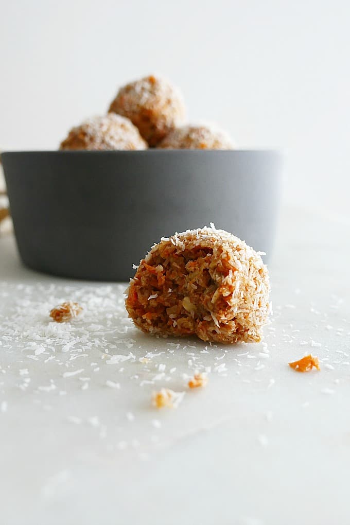 Healthy Carrot Cake Bites