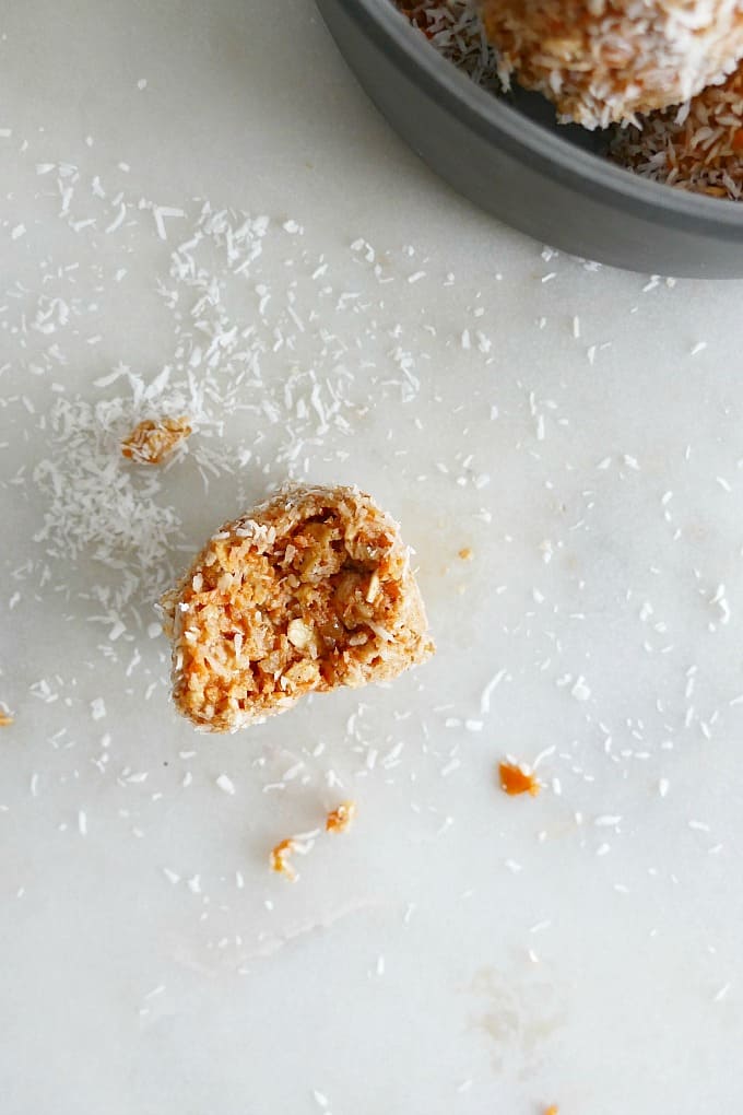 Healthy Carrot Cake Bites