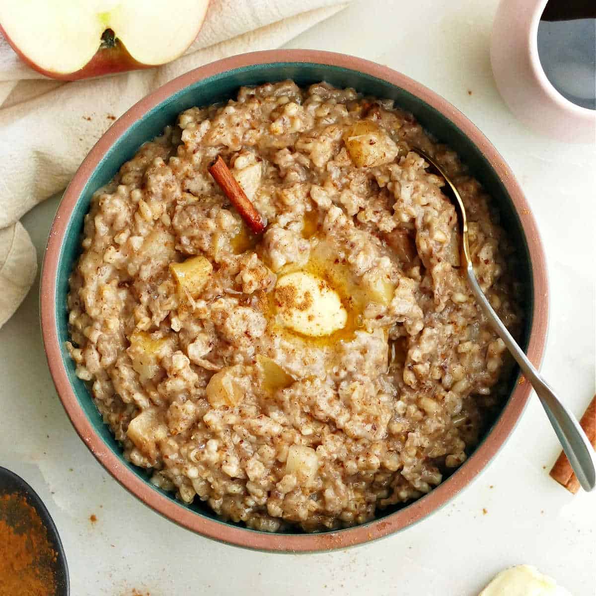 Crock-Pot Coconut Cinnamon Oatmeal with Dates