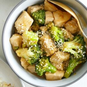 Paleo Sesame Broccoli and Chicken