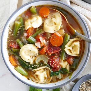 vegetable tortellini soup photo close up