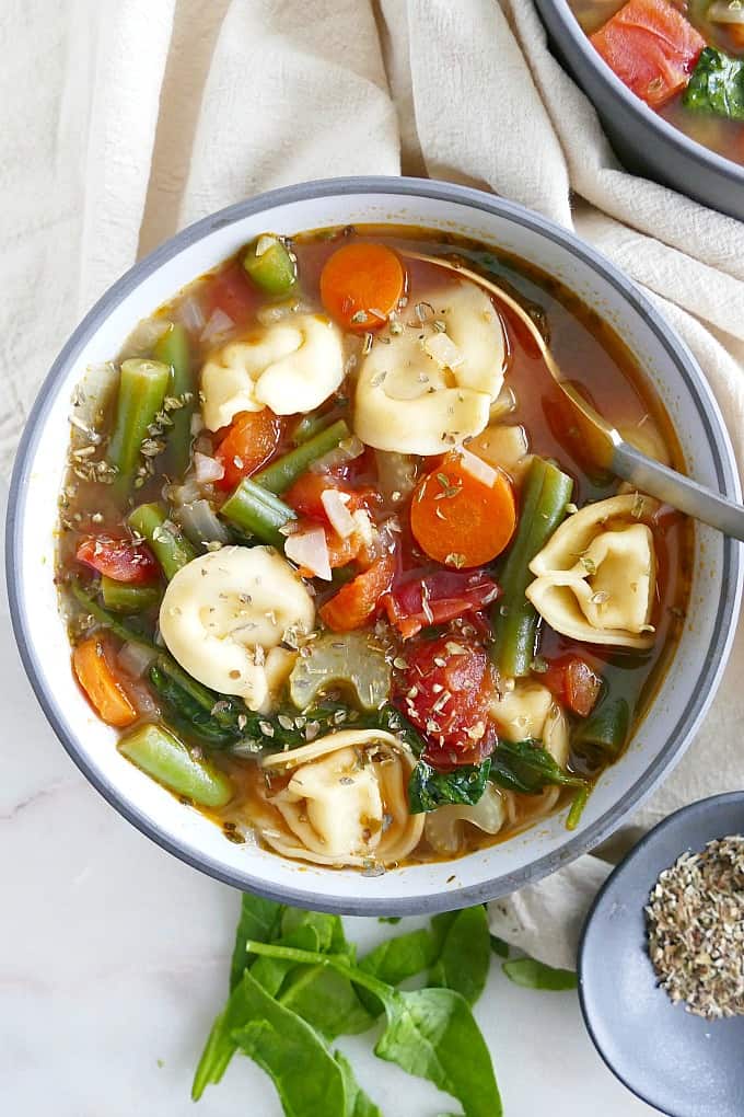 vegetable tortellini soup photo close up