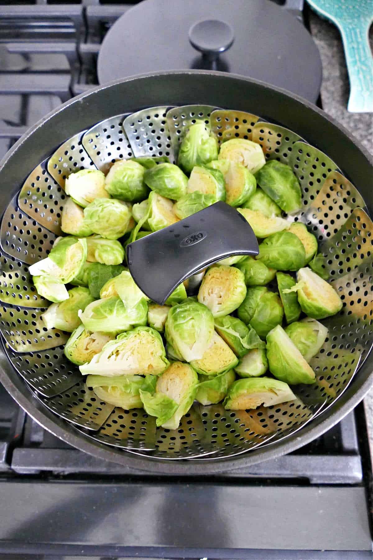 How to Make Dinner in a Steamer Basket