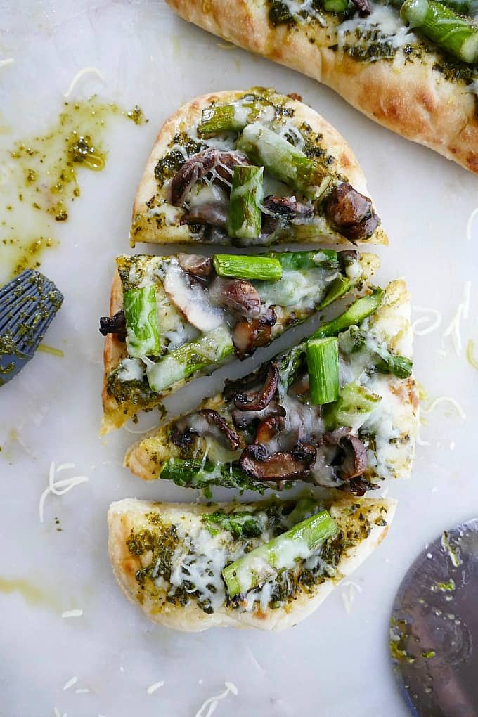 asparagus and mushroom naan bread pizza