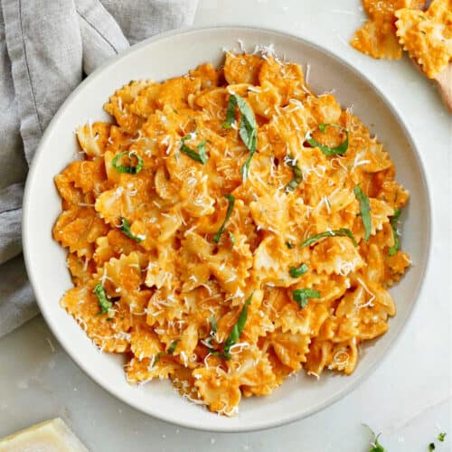 italian salad dressing with roasted red pepper and parmesan Easy Roasted Pepper Salad