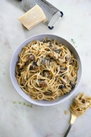 One Pot Mushroom Spaghetti - It's a Veg World After All®