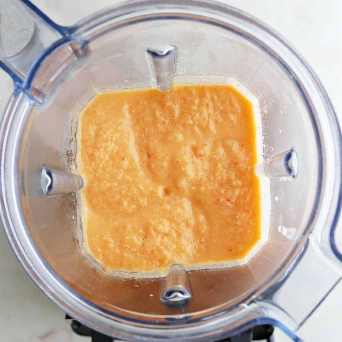 blended vegetable sauce for mac and cheese in a blender
