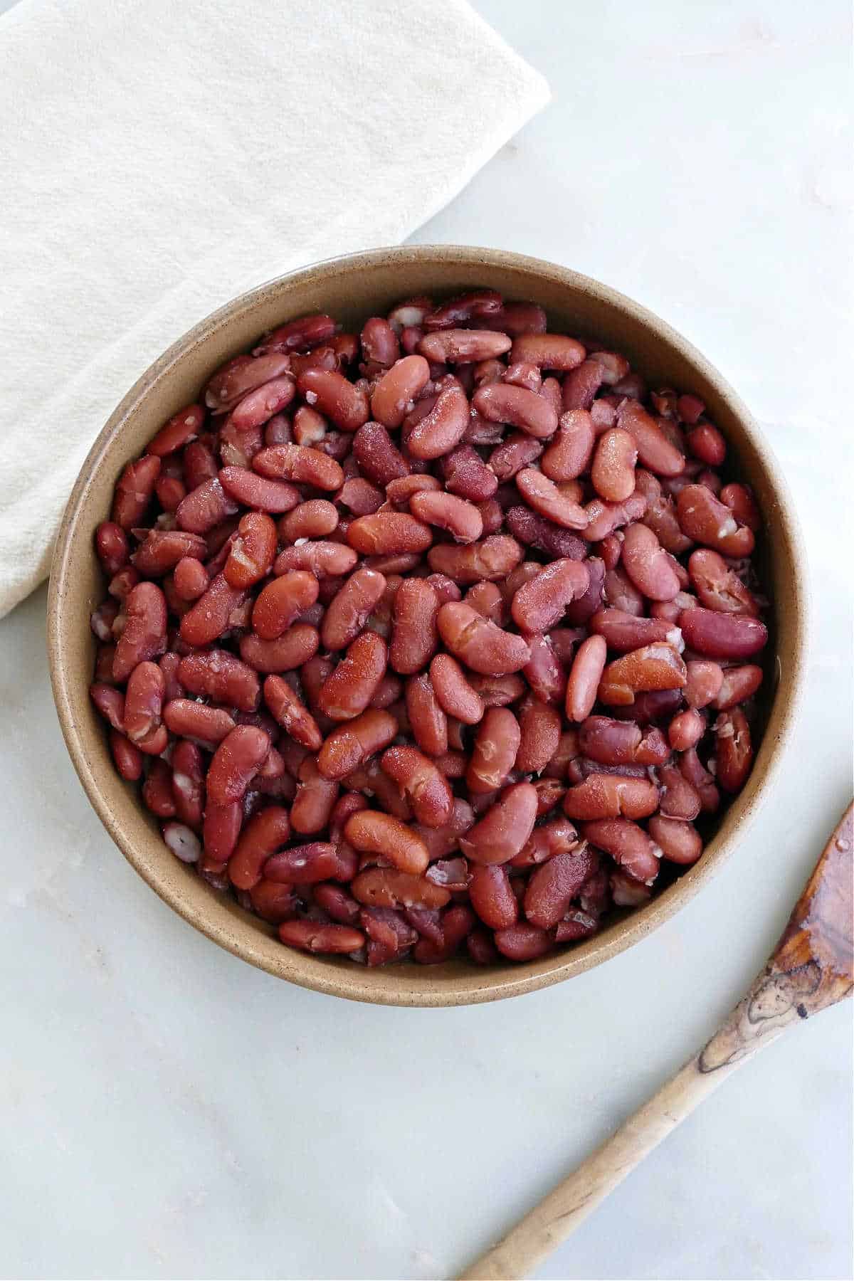 How to Cook Dry Kidney Beans on the Stove - It's a Veg World After All®