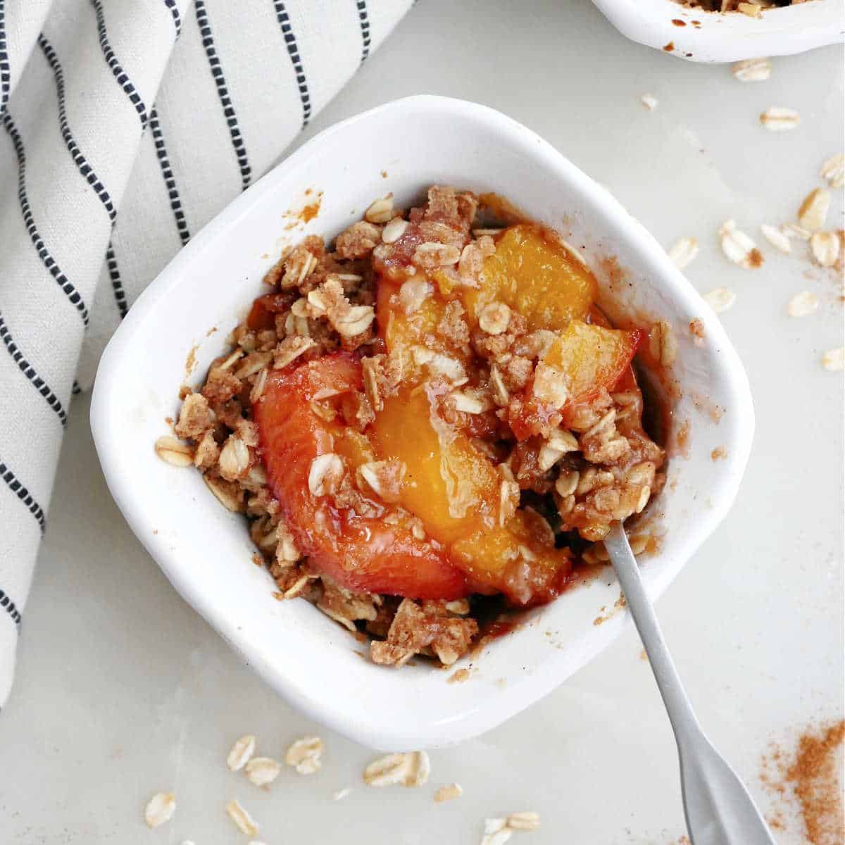 Mini Peach Cobblers In Ramekins It S A Veg World After All