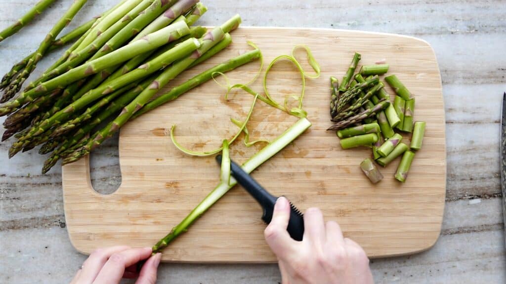 How to Cut Asparagus It's a Veg World After All®