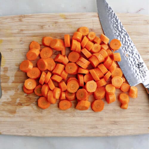 Microwave Carrots (with Seasoning Ideas) - It's a Veg World After All®