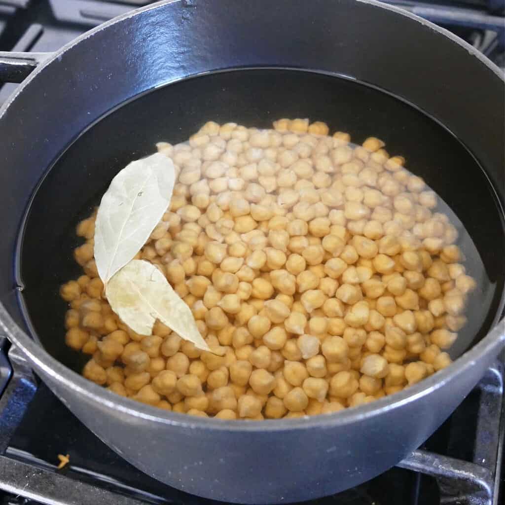 How To Cook Chickpeas On The Stovetop It S A Veg World After All®