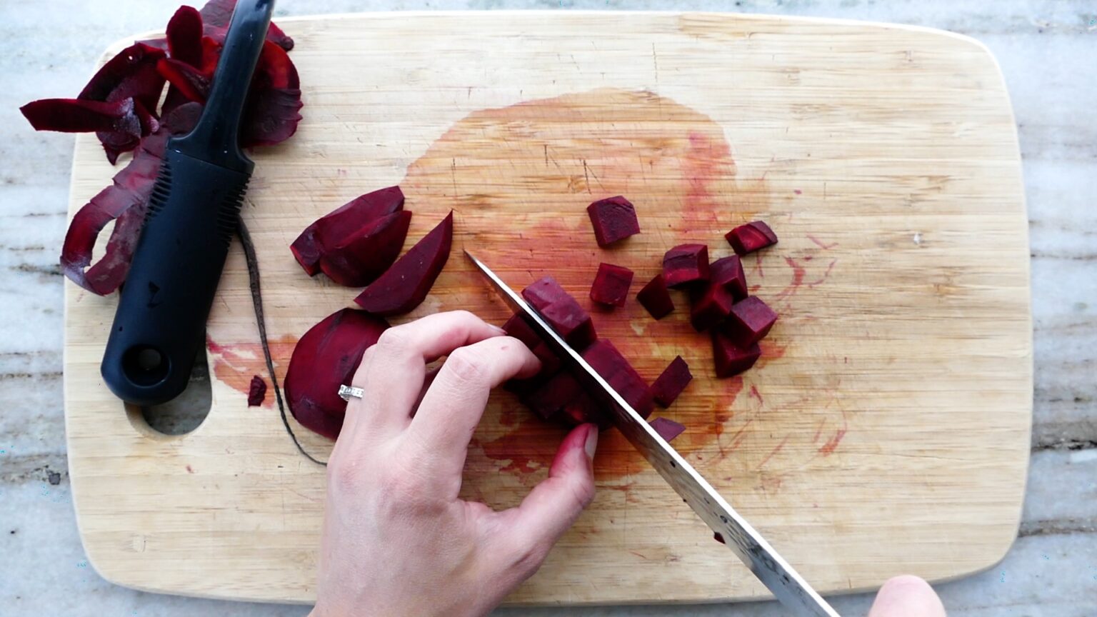 How to Cut Beets - It's a Veg World After All®